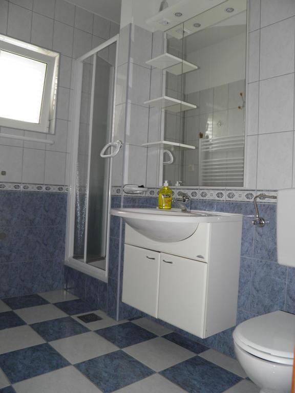 Apartmani Galeb Biograd Na Moru Buitenkant foto
