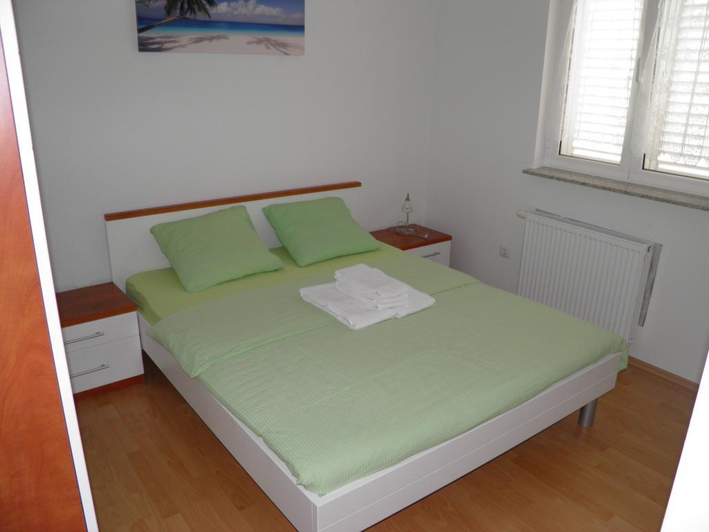 Apartmani Galeb Biograd Na Moru Buitenkant foto