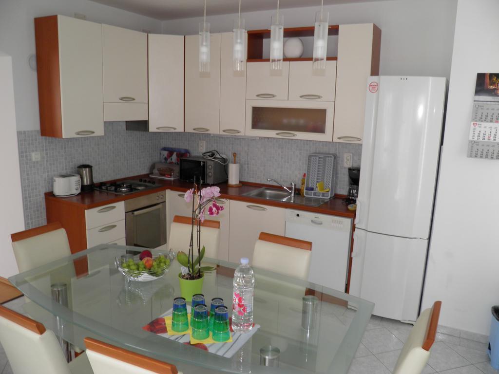Apartmani Galeb Biograd Na Moru Buitenkant foto