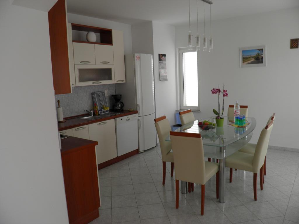 Apartmani Galeb Biograd Na Moru Buitenkant foto