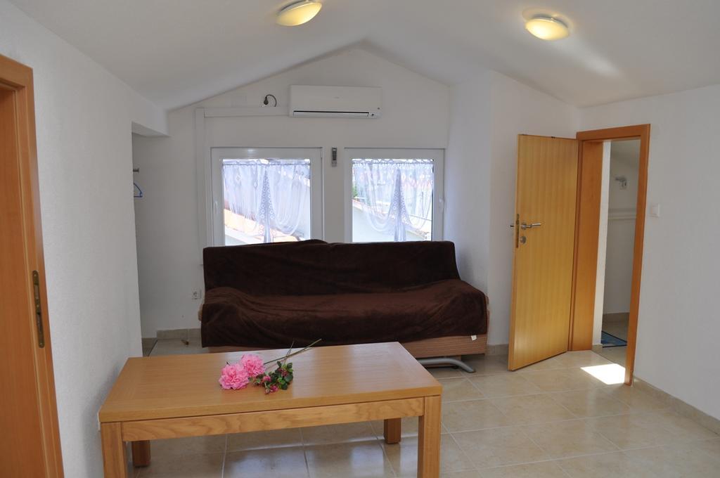 Apartmani Galeb Biograd Na Moru Buitenkant foto