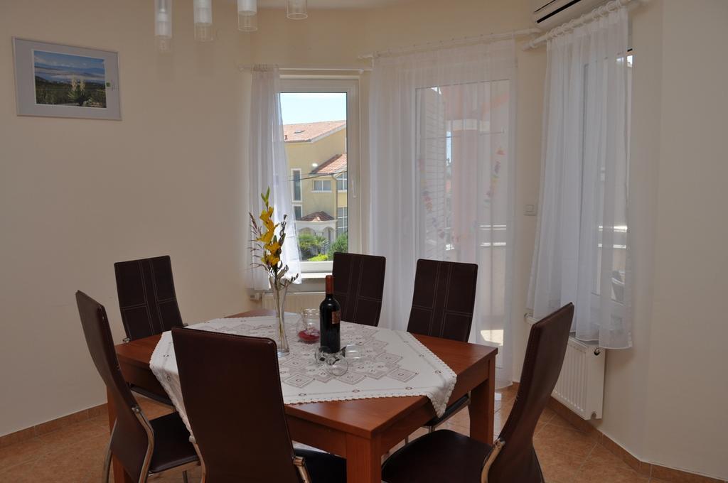 Apartmani Galeb Biograd Na Moru Buitenkant foto