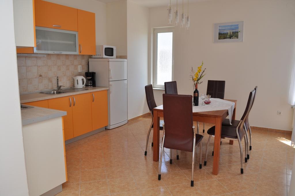 Apartmani Galeb Biograd Na Moru Buitenkant foto